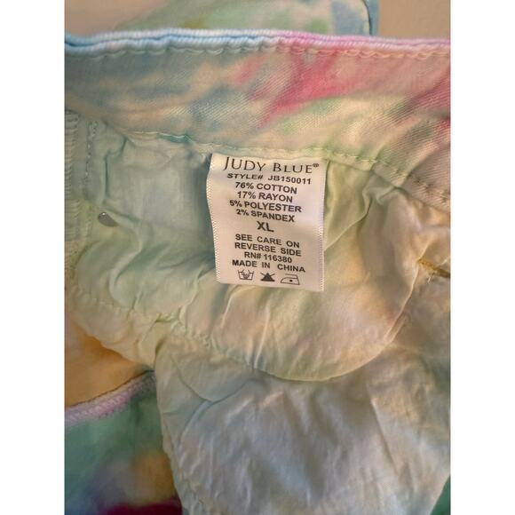 050 Judy Blue NWT Women's Cut Off Tie Dye Swirl Pastel Shorts Size XL Stretch - Picture 4 of 7